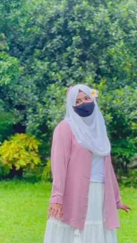 Outfit- Ritu’s clothing corner মানুষের ভালোবাসায় অভস্ত্য হয়ে যাওয়া খুবই ভ'য়ংকর, কারন হঠাৎ করে যখন তুমি ভালোবাসাটা পাবানা তুমি অথৈ জলে পরে  🎞️ নীল সুখ