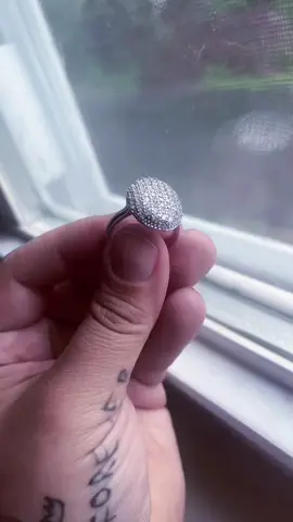 When your husband bought you a replica of Bella's ring from Eclipse 🩷 #twilight #twihard #fypシ #viral #foryoupage #trend #fandom #eclipsemovie #engagementring #weddingring #twilightfan #twilightfyp #bellaswan #jewelry #twilightsaga #twilightforever #twilighttiktok #cullen #twilightsparkle