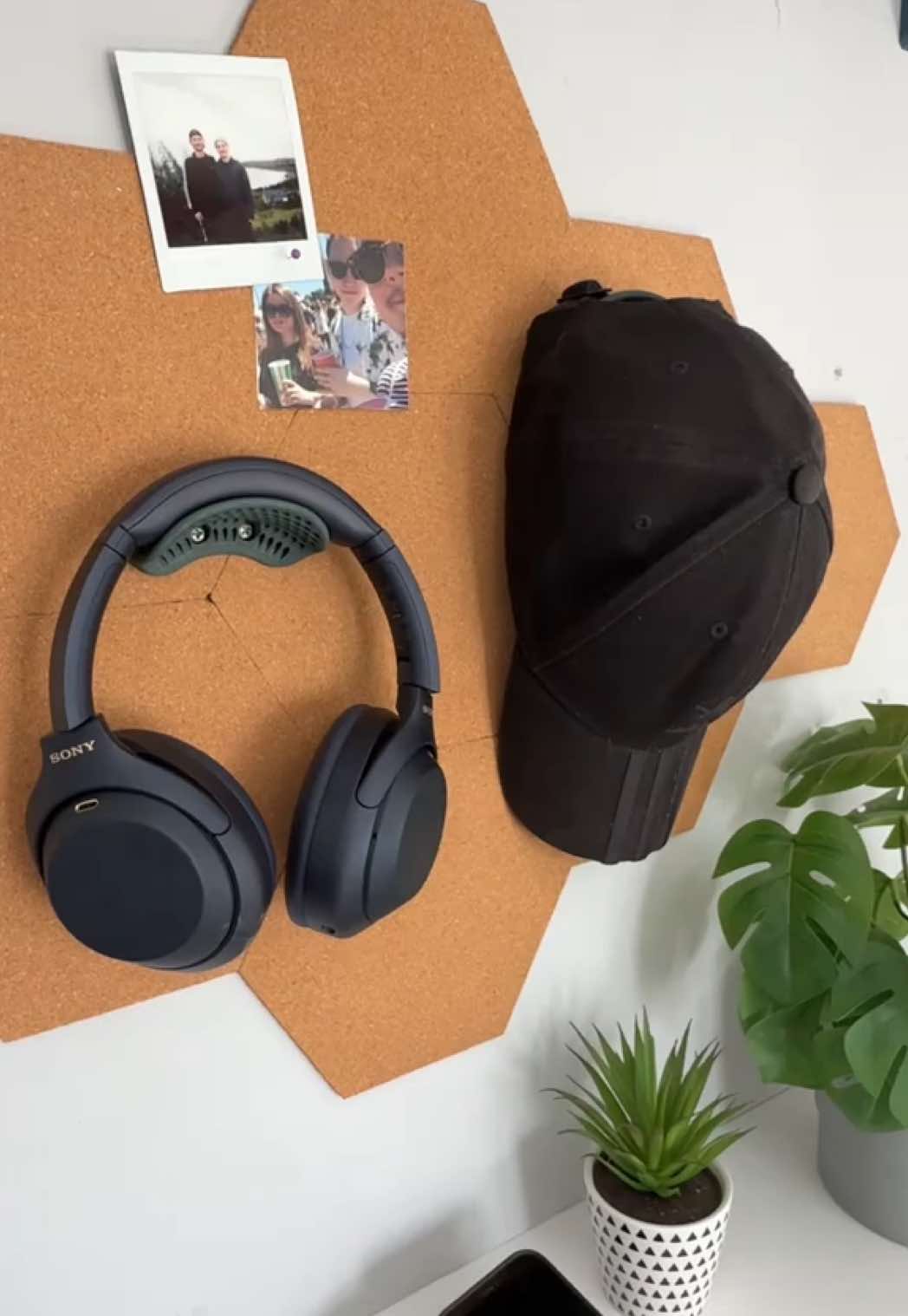 Vibes ✌🏼🧢🎧 ✨ Designed in Scotland 🎨 4 bold or minimalist colors 🛠️ Easy to mount - big impact, small upgrade! 📦 Grab yours now & declutter in style. Store/display your caps, bags, headphones and other small accessories in style! Buy yours at Etsy, link in bio! Also a possible sneak peak of something new to come 🤫 #Holstr #3DPrinted #WorkspaceGoals #MadelnScotland #DeclutterYourLife #headphonehook #giftideas #memorablegifts #giftinspiration #sentimentalgifts #thoughtfulgifts#handmadegifts #giftgiving #craftideas #affordablegifts #budgetgifts #diygifts #SmallBusiness #smallbiz  #techtok #GamingSetup #setupinspiration #pcgaming #gaming #handmadebusiness #SmallBusiness #supportlocal #aesthetic #engineering #creative #handmadebusiness #homedecor, #roomdecor, #interiordesign, #coolthings, #decorinspo #hobby