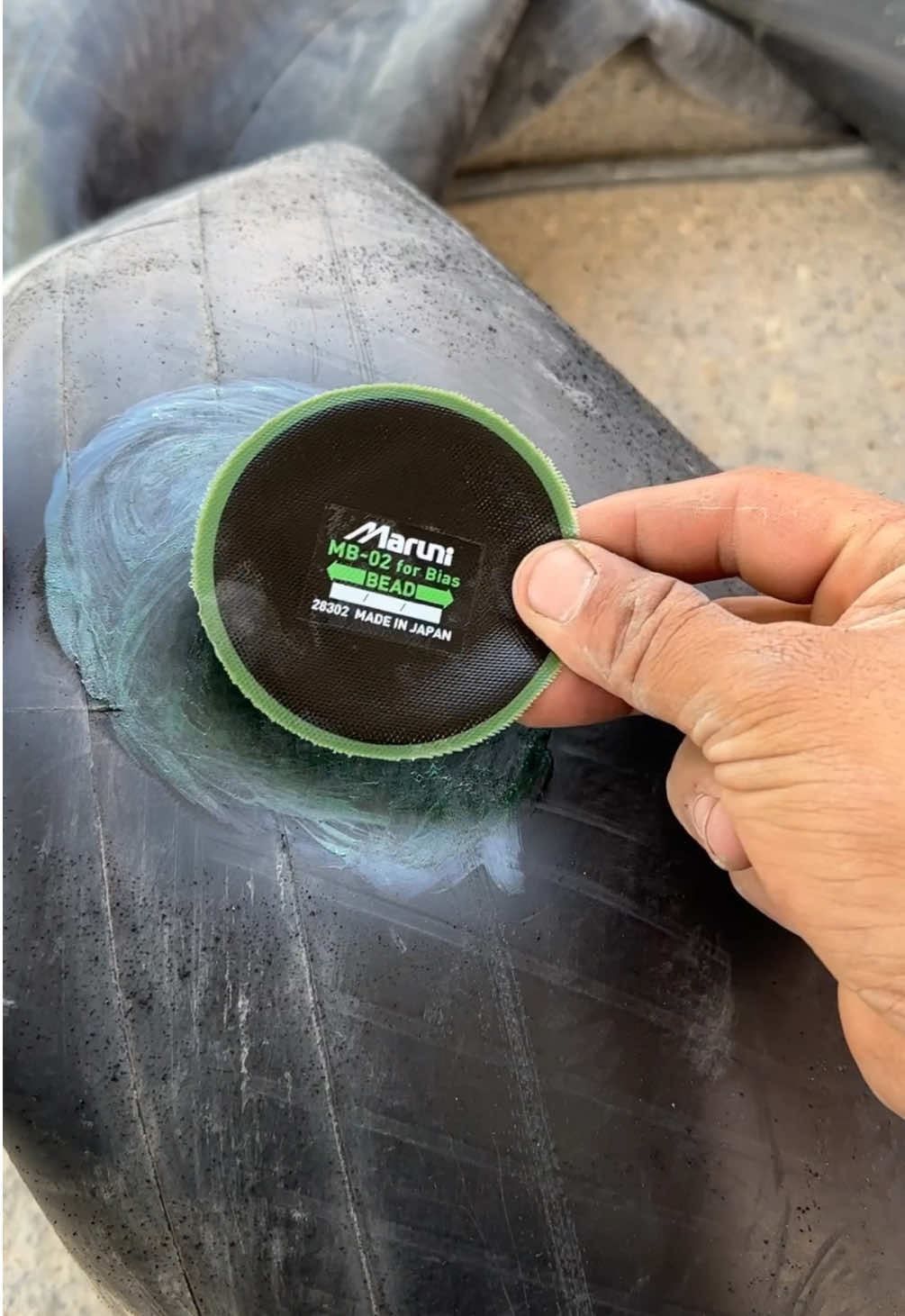 Tube big Tyre repair just so easy tube Tyre kaise repair Karte Hain #tyre #mechanic #truck #shortvideo #repair @TheTireDoctor @Working 💪 