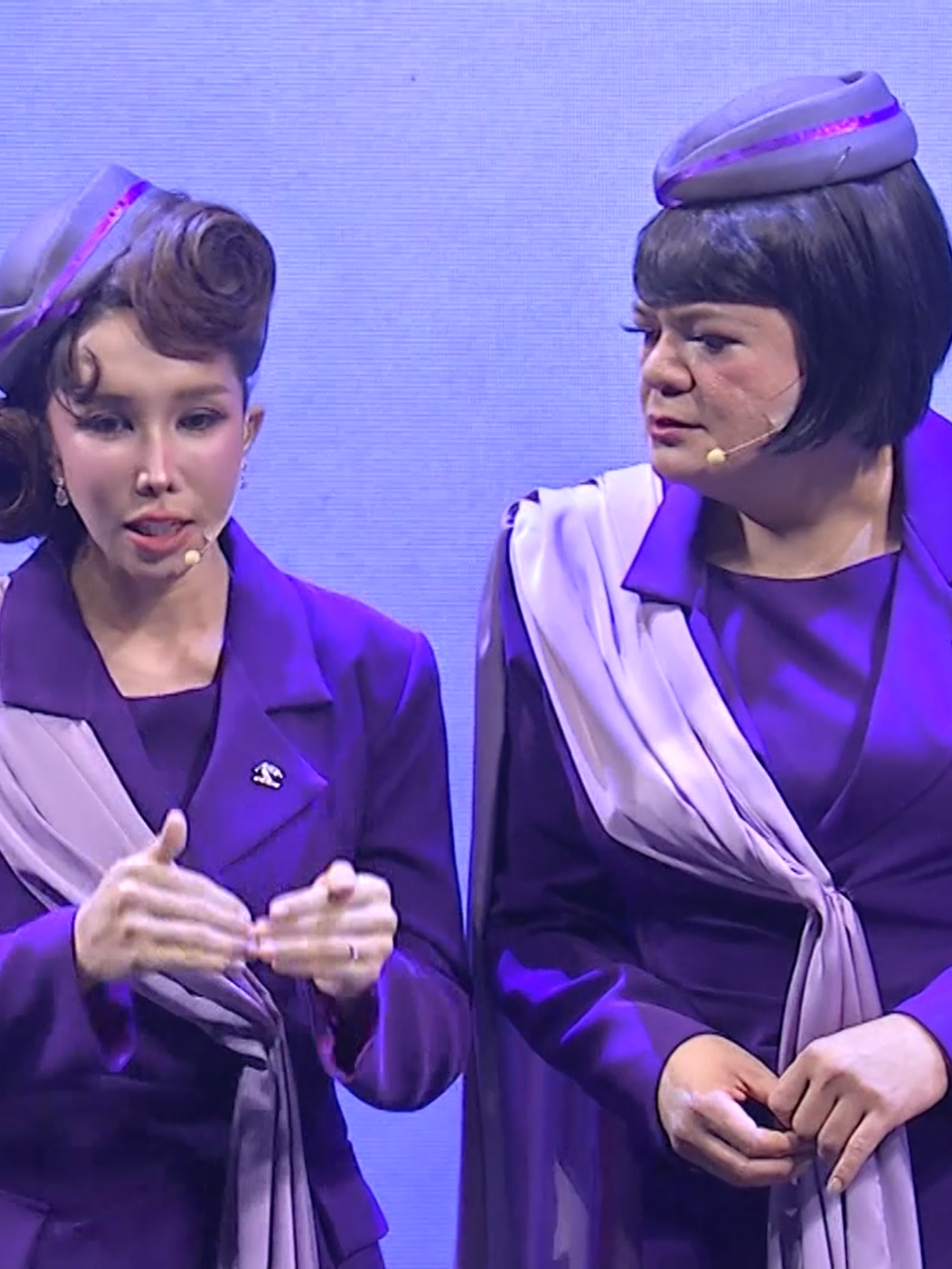 ละครกะเทยธรรม พี่หวาน-น้องเปรี้ยว อดทนจนกว่าจะแลนด์ เพราะผู้โดยสารไฟลต์นี้ไม่ธรรมดา (คลิป) . #9entertainawards2025