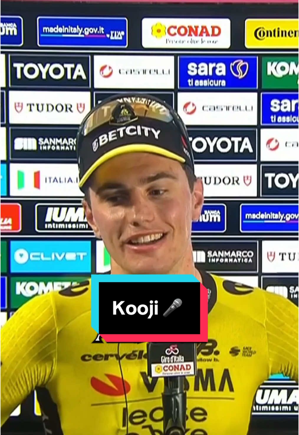“Only Wout can do it!” Olav Kooji was full of praise for his team, and the momentum they’re creating 👊 #giro #cycling #roadcycling 