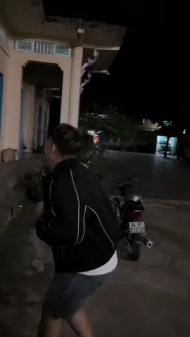 Khi bạn thân đi tu 😂#xuhuongtiktok 