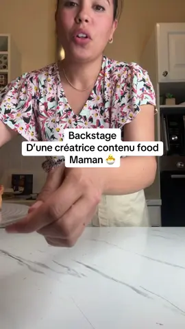 Je ne suis pas seule derrière les recettes 😂 #backstage #maman 