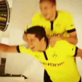 us? #lewandowski #reus 