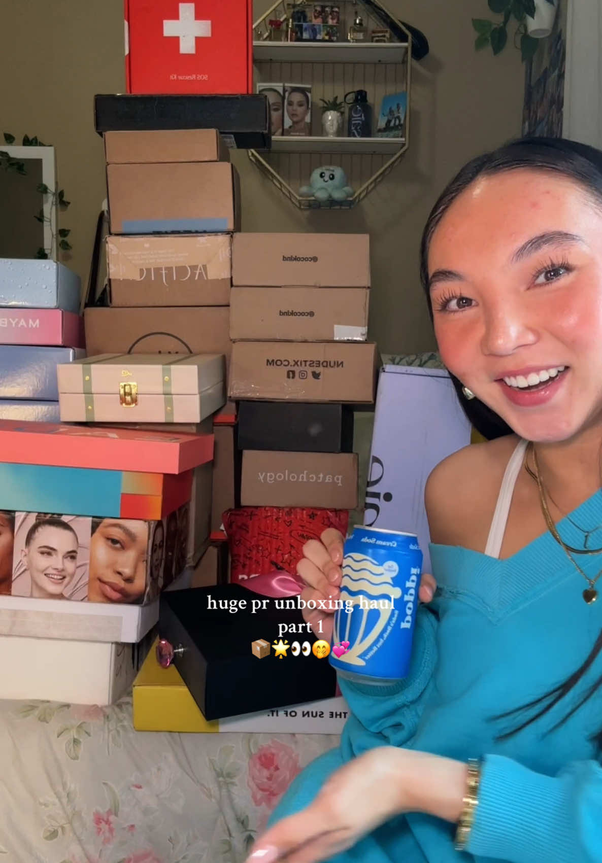part 2 is coming soon!! 🥰 idk how many parts this will be🤣 thank you to all these brands!!🥹 @Saie @Tower 28 Beauty @Formless Beauty @innae beauty @MERIT Beauty @cocokind @Drink Poppi #prunboxing #prpackage #prpackages #prpackageunboxing #prunboxinghaul #prhaul #prhauls #contentcreator #contentcreation #haul #hauls #unboxing #unboxingvideo #unboxinghaul 