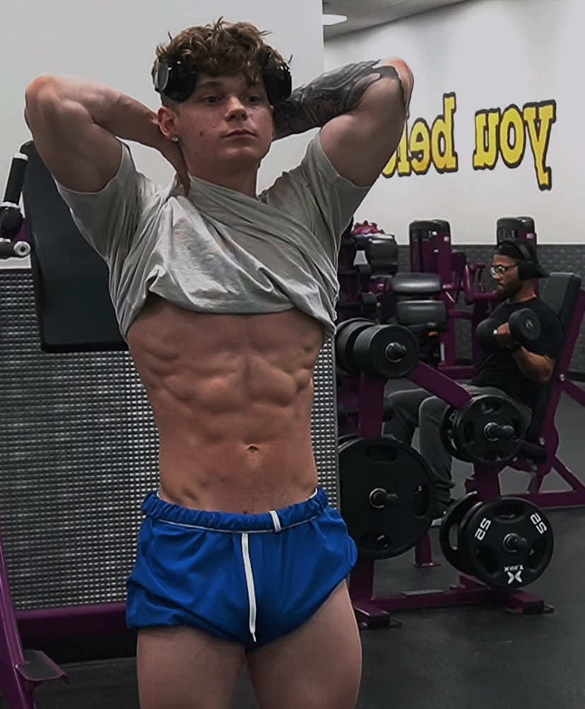 hittin chest today 