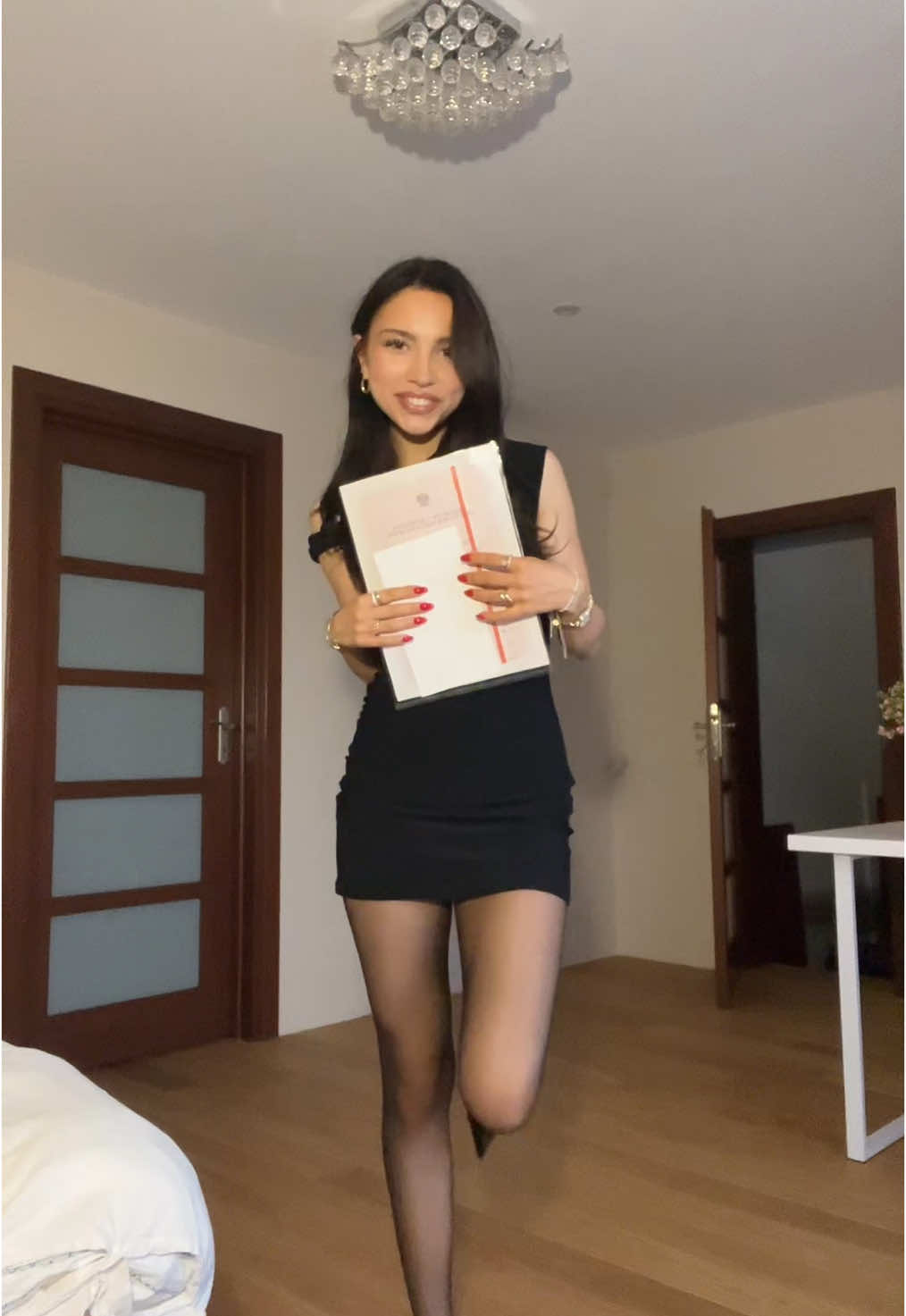 JUST GRADUATED HIGH SCHOOL!! #graduation #highschool #highschoolgraduation #szkoła #szkołaśrednia #liceum #matura #maturzystka #koniecszkoły #koniecrokuszkolnego #OOTD #fitcheck 