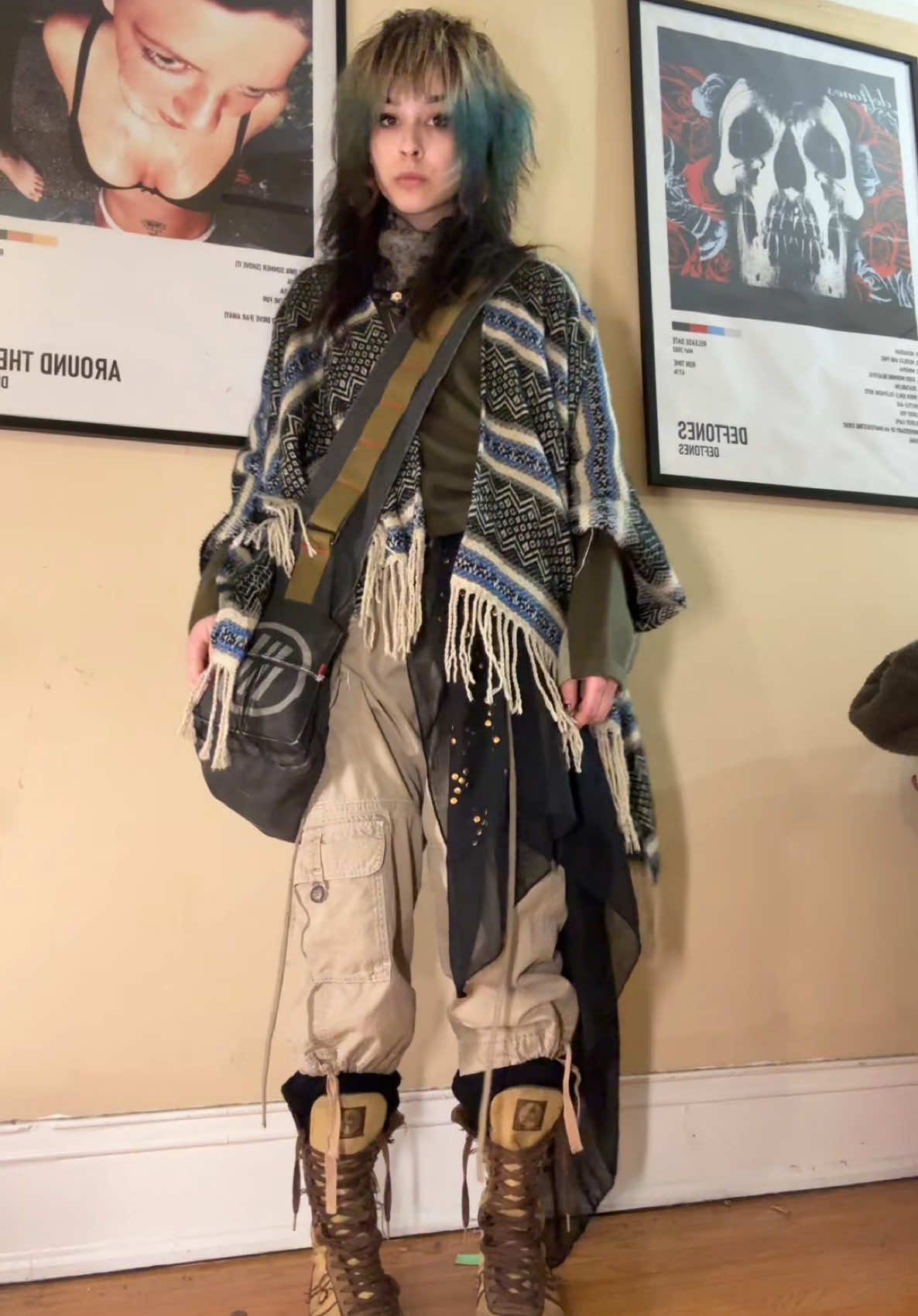 edit my avatar with me! here’s my ootd: post-apocalyptic inner city nomad girl who likely will give you a side quest. #fashion #layeringoutfits #boho #outfits #outfitideas #OOTD #grunge #wastelandfashion #postapocalypse #bohomeless 