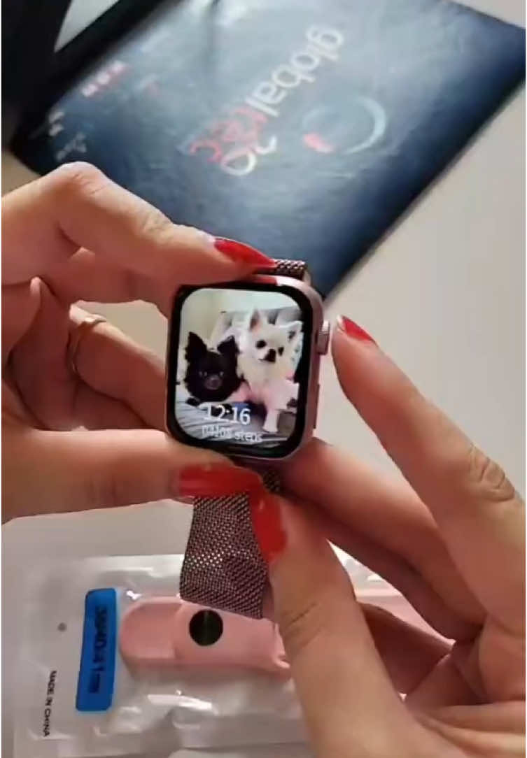 Estilo e tecnologia ao seu alcance! ⌚✨ Smart Watch com Tela Infinita e duas pulseiras por menos de R$60! Aproveite! Produto 09 - Relógio Smart Watch ⏰😯 🔎 Onde encontrar o link? ✨ Comente “eu quero” que te envio o link.