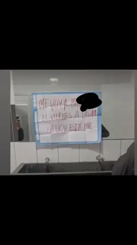 esperemos que esto  solamente sea  una broma, y no esté ocurriendo este acontecimiento en cualquier #sede de la #universidad #cv 