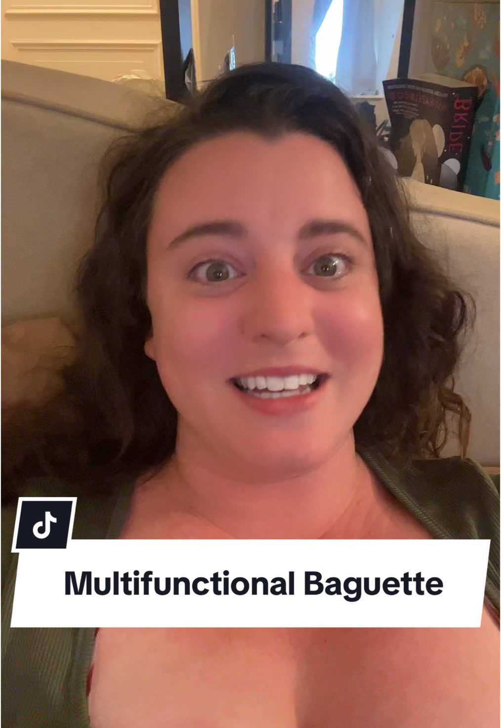 The word “baguette” is truly multifunctional 💅🏼 #americaninparis #paris #parisfrance #french #frenchlanguage #france #france🇫🇷 #🇫🇷 #🇫🇷❤️ #baguette 