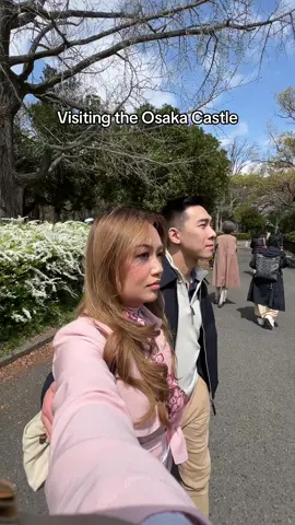 Visiting the Osaka Castle like… 🤣 #osaka #osakajapan #osakacastle #osakacastlejapan🏯 