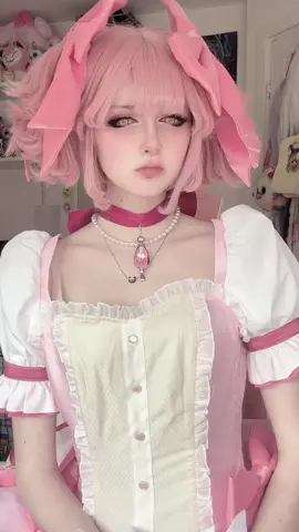 working on my rogue wig rn🙏🙏 well practicing for it #madoka #madokacosplay #madokamagica #madokamagicacosplay #puellamadokimagica #PuellaMagiMadokaMagica 
