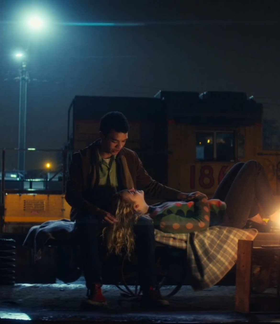 This movie is so sad (all the bright places) #movie #allthebrightplaces  #fyp #cinema 