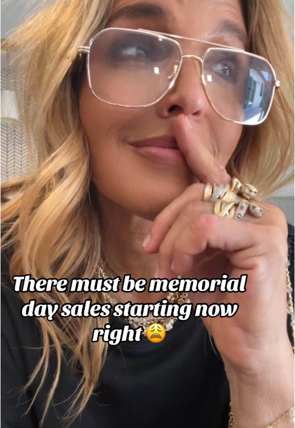 Why wait for the weekend 😅 #lookgoodfeelgood #motivation #weekends #memorialday #sales #happyhour 