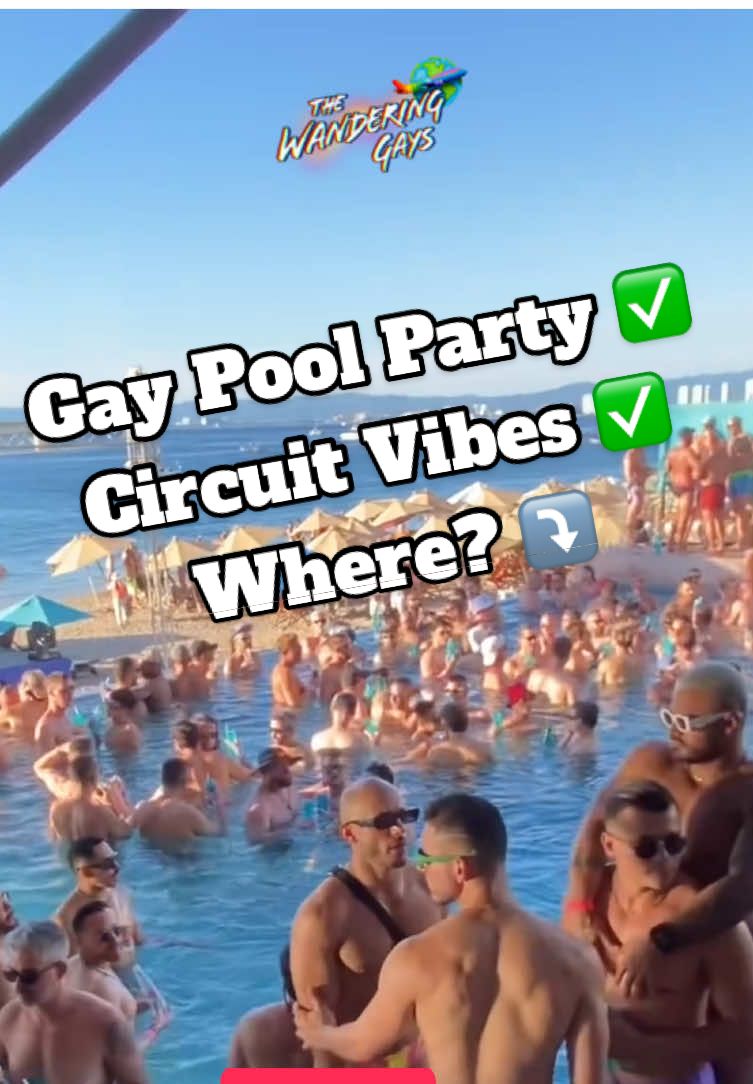 Puerto Vallarta Gay Beach Club 💁#puertovallarta #gay #vallartapride #men #circuitfestival #weparty #sundia #gaypride #gaytiktok #muscle #poolparty 