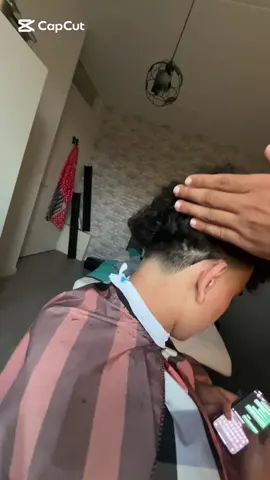 Maak je afspraak 💈‼️#CapCut #barber #barbertiktok #fyp #viralvideos 