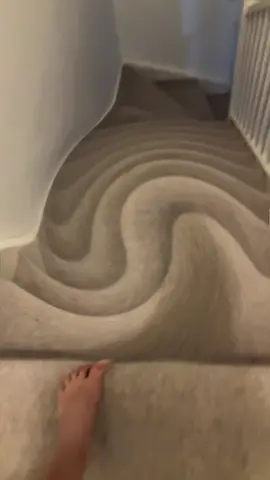 Trying the wobbly filter #stairs