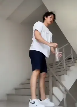 kicking water bottle 😂 #yinyin_anw #warwanarat #yinwar  #YinWarisReal #yinwarforever  #viralvideo #trending #fyp 