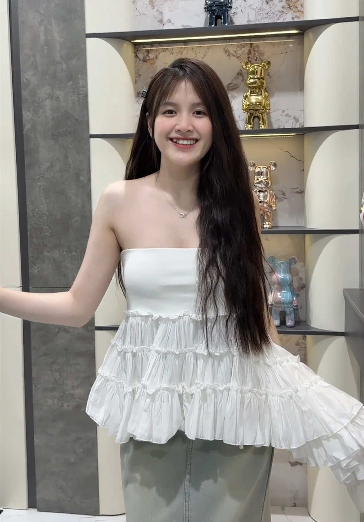 Áo này lạ thế