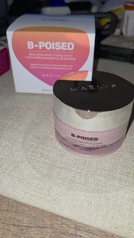 #bpoised #neckfirming #skincare #beautyhacks #skincaretips #turkeyneck #viralvideo #trending #TikTokShop #foryoupage #spotlightfinds 