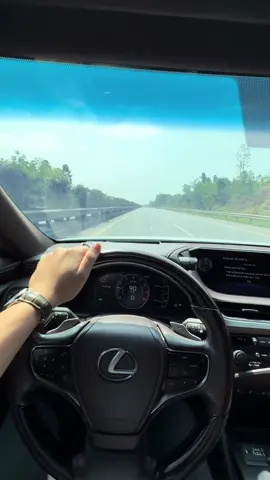 Chưa biết mùi đám cưới của mình như nào ☺️