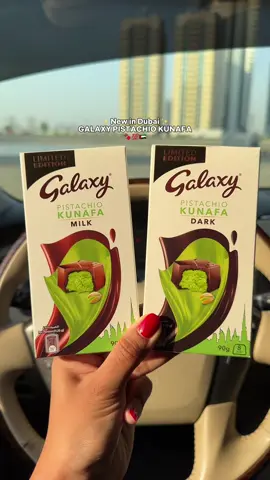 Galaxy Pistachio Kunafa Chocolate now in Dubai ✨🇦🇪 #Dubai #دبي #dubai🇦🇪 #UAE #dubaifood #SummerVibes #PistachioKunafa 