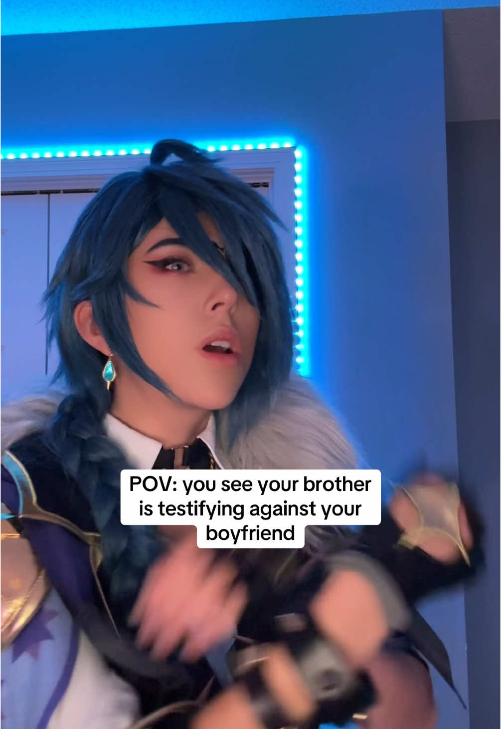 LIKE HELP A BRO OUT DILUC, G O D #kaeya #kaeyacosplay #kaeyaalberich #kaeyagenshinimpact #genshin #GenshinImpact #genshinimpact56 #mondstadt #genshincosplay #cosplayer #tiktokpartner #diluc #dilucgenshinimpact #albedo #albedocosplay #kaebedo 