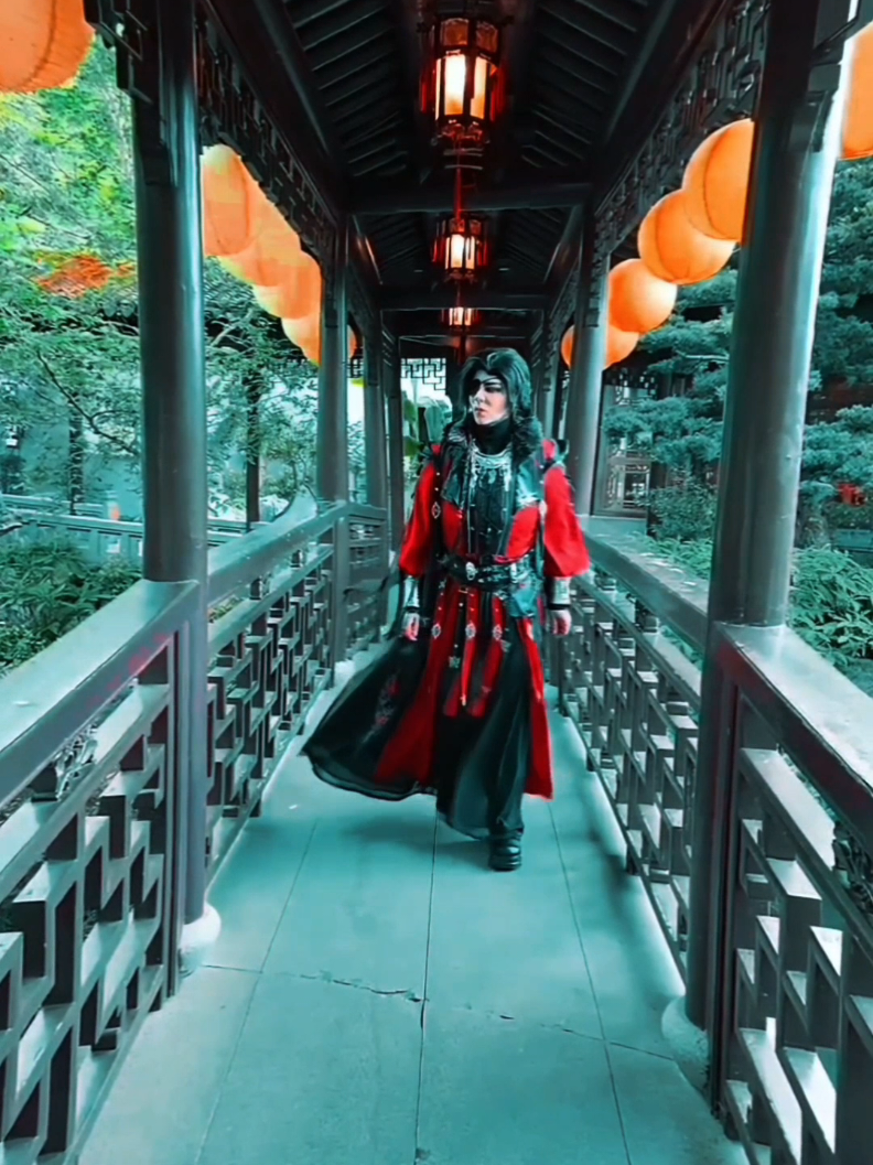 I mean it, I'm always sincere with you. . #huachengcosplay #heavenofficialsblessing #hob #hualian #cosplayer  #tgcf #tgcfcosplay #anime #animemen #xielian #xieliancosplay #cosplay  #cosplayer #wuming #wumingtgcf #wumingcosplay #tianguancifu #tianguancifu天官赐福 #huacheng 
