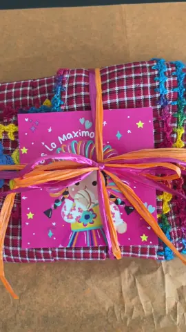 The cutest packages on their way home! Thank you!!! 😊 #mandiles #bordados #mexicana #tradicionesmexicanas #tradiciones 