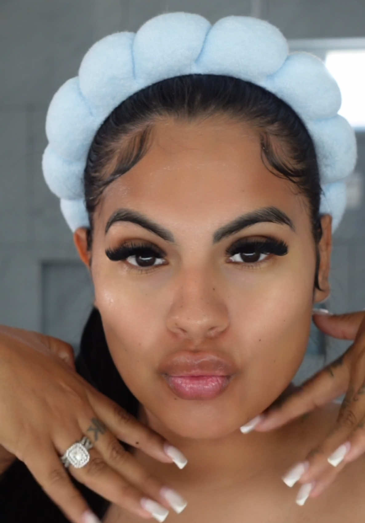 15 minutes to dewy, radiant skin 💧 @Unifon US #unifon #ginsengskincare #skincare #collagenmask #facemask #sheetmask #glowyskin #wrinkles #agingskin #saigeenterprises #fyp #viralvideo 