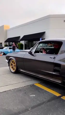 Top 3 Fastest '67 Muscle Monsters! Video Credits: Hamza Bouberbouche In this video, we spotlight three legendary muscle cars that ruled the drag strips in 1967. First, the '67 Pontiac GTO Ram Air, featuring a 400ci V8 engine producing 360 hp, achieved quarter-mile times as quick as 13.9 seconds. Next, the 1967 Plymouth GTX with its optional 426 HEMI engine delivered 425 hp and completed the quarter-mile in 13.5 seconds at 105 mph. Finally, the rare '67 Ford Fairlane 427 R-Code, equipped with a dual-quad 427ci V8, was a street-legal dragster capable of quarter-mile times around 12.16 seconds at nearly 122 mph. These machines weren't just fast-they were icons of a golden era in American automotive history. #MuscleCars #ClassicCars #CarTok #AmericanMuscle #DragRacing #VintageVibes #CarReview #AutoTok #PontiacGTO #PlymouthGTX #FordFairlane #HEMI426 #FastAndLoud #OldSchoolCool #HorsepowerKings #SixtiesMuscle #Restomod #HotRodCulture #FastCars #foryou #foryoupage #fyp #viral #unitedstates #news #CarMods #MuscleCarLover #CarHistory #CLSCARS #OldSchoolCars #hamzabouberbouche #clscarsmizou #carreview #tiktokautocampaign 