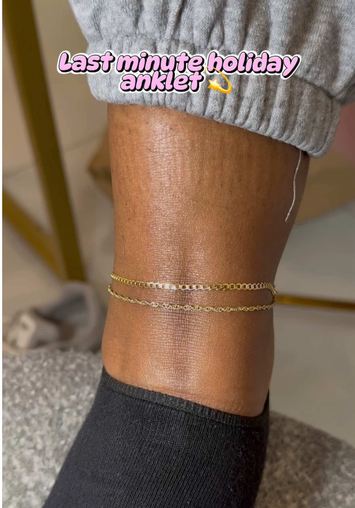 We love a good impulsive decision - come grab a permanent anklet before your holiday ✈️ ☀️  #pupupjewellery #pup💛up #permanentjewellery #waterproofjewellery #tarnishfree #everydayjewellery #londonstyle #london #thingstodoinlondon #nottinghill #portobellomarket #portobelloroad #pupupjewellerydesign #style #Summer #summerready #designyourjewellery #weldedjewellery #foreverlinked #⚡️#permanentanklet #anklet #anklechain #vacationvibes #beachvibes #danityjewellery 
