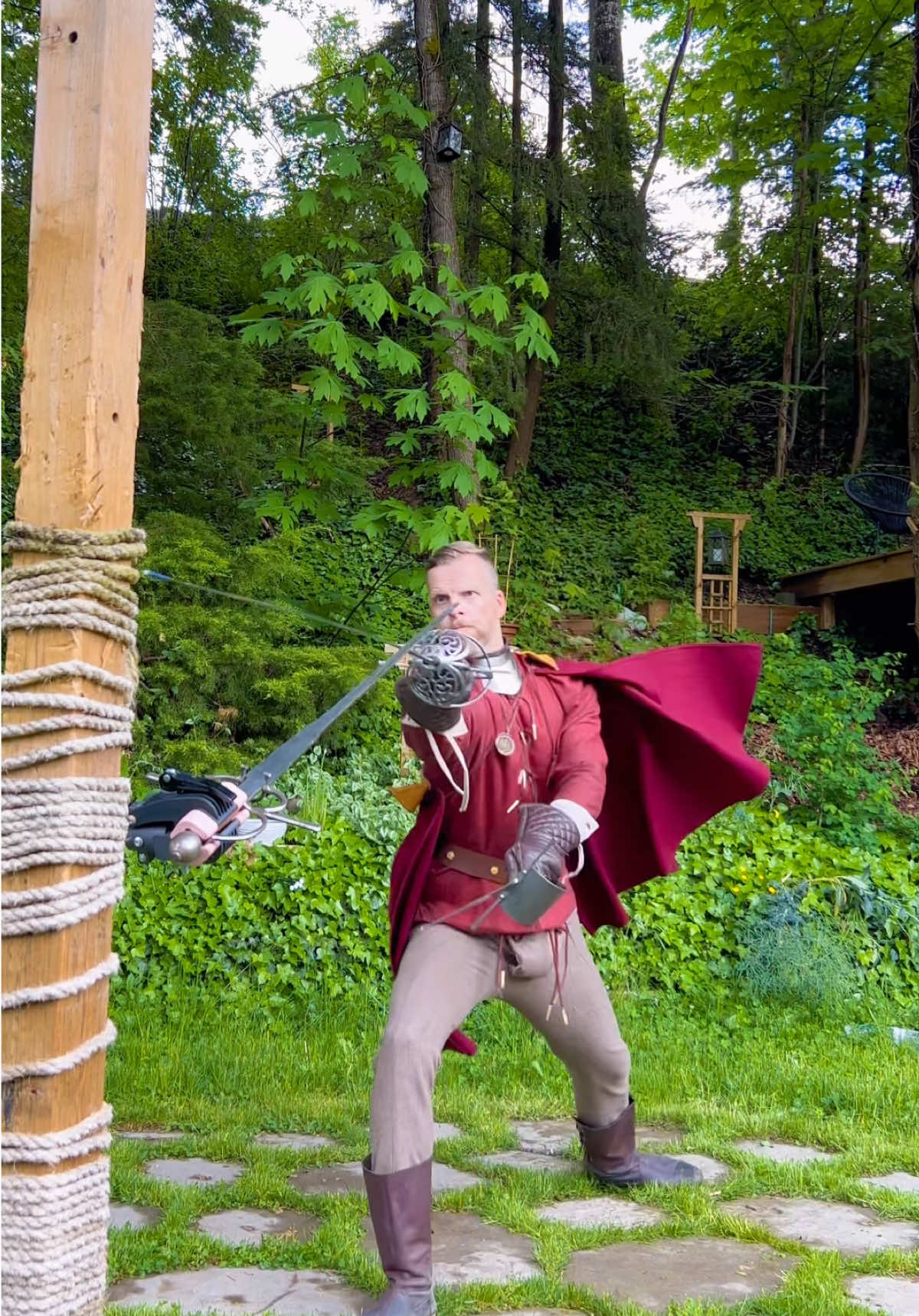 Rapier and dagger training. #hema #arma #longsword #reenactment #kcd #sword #hemafencing #swords #chivalry #lordoftherings #sparring #martialarts #historicaleuropeanmartialarts #europeanmartialarts #martial #lotr #swordandbuckler #westernmartialarts #training #Fitness #medieval #escrima #medievalcombat #eskrima #swordart #historicalfencing #fencing #swordplay #medievaltiktok #kcd2 #kingdomecomedeliverance 
