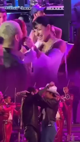 Angela nunca tuvo personalidad... #cazzu #angelaaguilar #brutal #mexico 