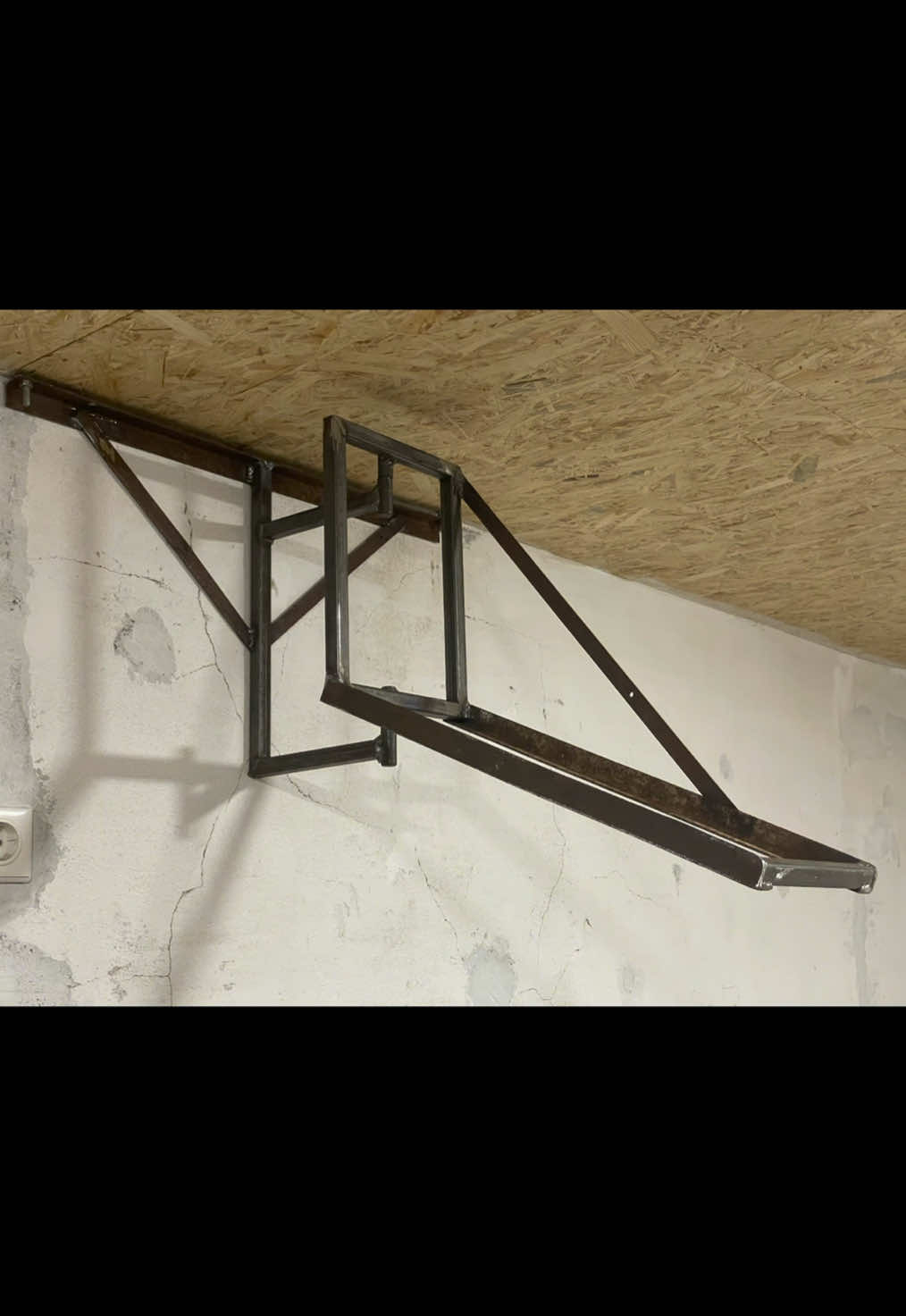 Стельове кріплення для зварювального апарату  #зварювання #loft 