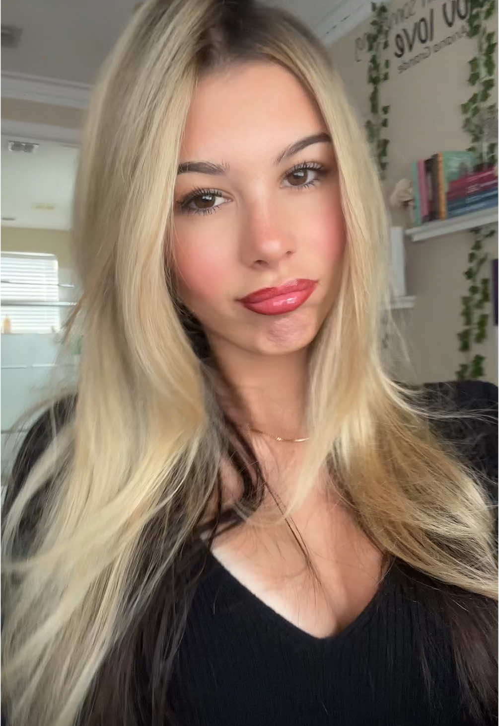 im posting online 😗