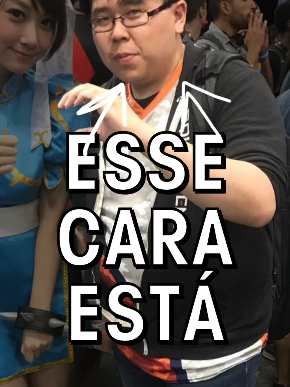 Esse cara está fazendo as pessoas reembolsarem jogos de luta. Conheça a lenda Justin Wong! #games #streetfighter #mortalkombat #paravoce 