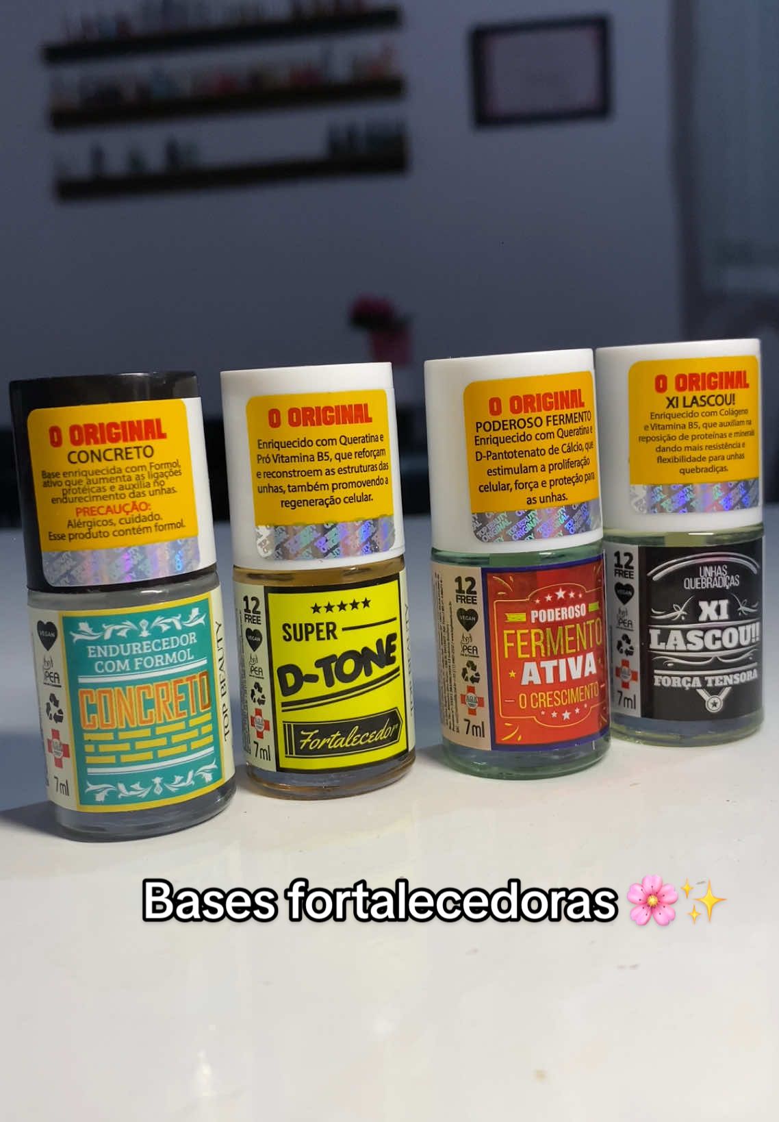 Corre comprar a sua miga pra ver ficar forte , grande e saudável .   Clica no botãozinho aqui acima, e pode comprar sem medo. ✨  #unhas #dicasdeunhas #nails #cuidadoscomasunhas #unhasfortes #basefortalecedora #baseconcreto 