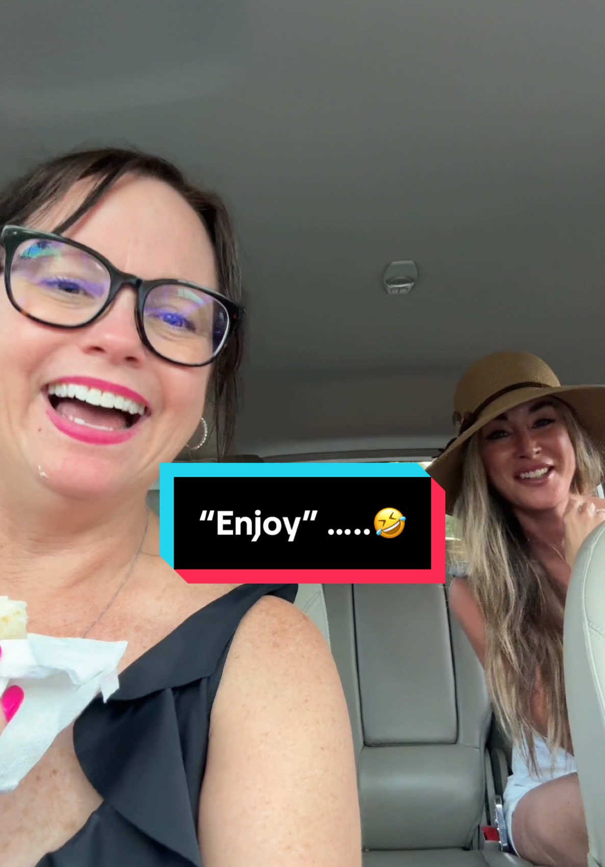 Funny moments from your favorite CHIX. 🐥 🐤 #funny #hilarious #outtakes #bloopers 