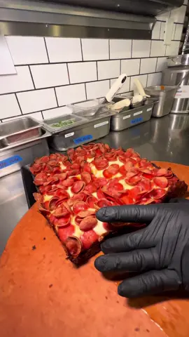 TRIPLE PEP with vodka sauce #pizza #pepperoni #lasvegas #vegasfood