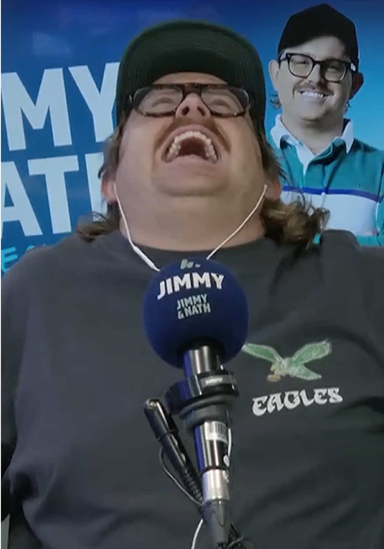 What do you call a pair of recreational boobs? ( . ) ( . ) #recreation #dadjokes 