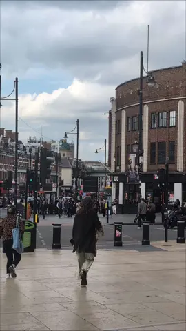 #london #citys #londonlife #fyp #bestdestinations #traveltiktok #streets #fyp #travel #traveltiktok #brixton 
