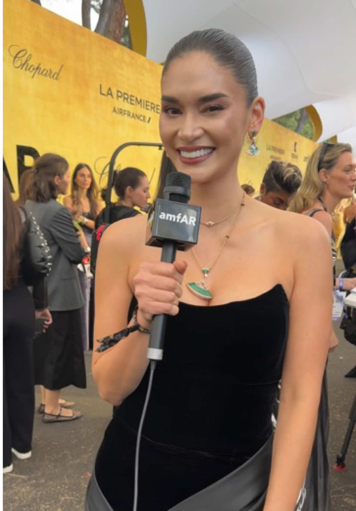 The most important question of the night…did they get it right? #amfARCannes #Cannes2025 