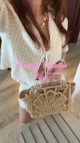 spend the day with me!!🤍 do we like vacation vlogs?! 🌊 #vacationvlog #morningvlog #Vlog #dayinmylife #dayinthelife #diml #dayinmylifevlog #dayinthelifevlog #dailyvlog #vlogtok #minivlog #aestheticvlog #beachtok  #hiltonhead #hiltonheadisland #vaca 