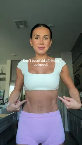 You cannot convince me to stop doing side planks #pilates #abs #obliquesworkout #snatchedwaist #workout #Fitness #fitnesslovers #pilateslovers #foryou #fyp 