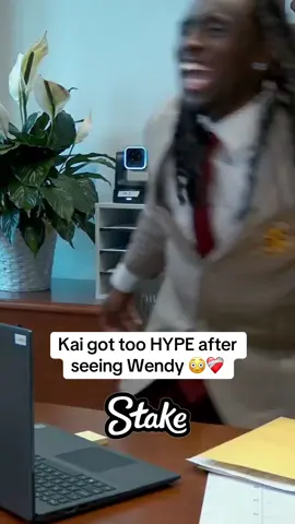 Kai got too HYPE after seeing Wendy 😳❤️‍🩹#wendyortiz #streameruniversity 