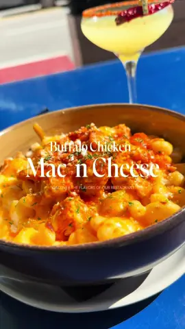 Warning: This cheese pull might cause extreme hunger 😮‍💨 Our Buffalo Chicken Mac isn’t just food—it’s a whole main character moment. Spicy, creamy, crispy perfection in every bite. #BuffaloMacAndCheese #CheesePullMagic #ChaletEats #MacAttack #ChicagoFoodie #ComfortFoodFix #chicagotiktok 