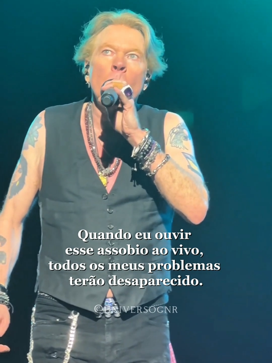 Só sei que estou vivendo para ouvir esse assobio ao vivo! ❤️ Lembrando que, apesar dos rumores intensos sobre shows no Brasil, ainda não há nada confirmado oficialmente pelo Guns N’ Roses.  ⚠️ Portanto, ainda não há ingressos à venda em nenhum local. Tenho recebido muitas mensagens perguntando, então fiquem atentos a g0lpes! Recomendo que aguardem informações sobre shows apenas através dos perfis oficiais da banda: @‌gunsnroses e no site oficial: gunsnroses.com Comente sua música favorita do Guns N’ Roses que você gostaria de ouvir ao vivo!‌ 😍👇🏻 